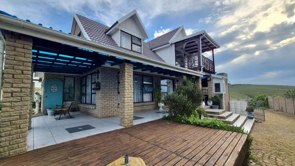 House For Sale in Hartenbos Heuwels, Hartenbos